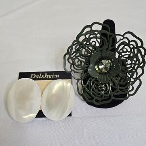 Vintage Dalsheim‎ Accessories Clip On Earrings & Flower Statement Ring, 2 Pieces